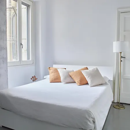 Design - Zona Bocconi ميلان