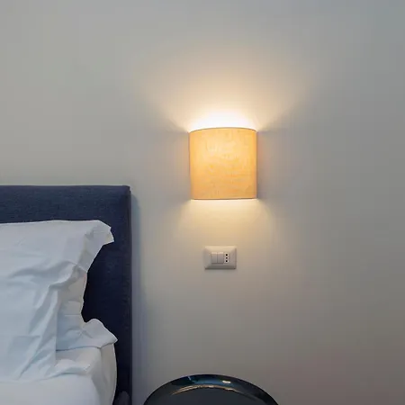 Spacious 2bdr With Balcony Arco-sempione Area, By Rentopolis Apartament Mediolan