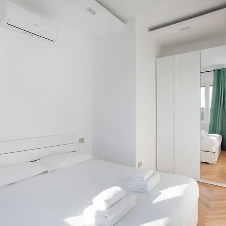 Appartamento Fontana18 - Duomo View *