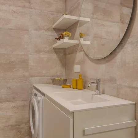 In Financial District 4 Pax 아파트 *