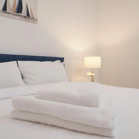 Lejlighed Missori Luxury Milano