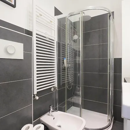 Apartament Primopiano - Castaldi Mediolan