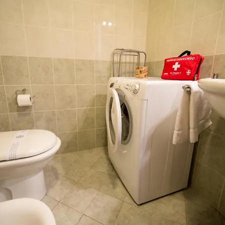 La Tana Di Mart - Zona Navigli - Vicino Metro Apartament Mediolan