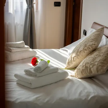 Apartament La Tana Di Mart - Zona Navigli - Vicino Metro Mediolan