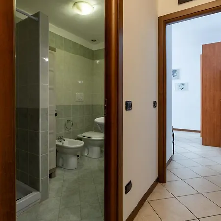 La Tana Di Mart - Zona Navigli - Vicino Metro Apartament Mediolan