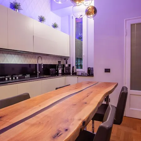 Boutique Con Cortile-design&fashion District