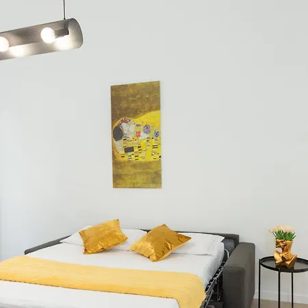 Apartment Umbria Klimt - Near Fondazione Prada *