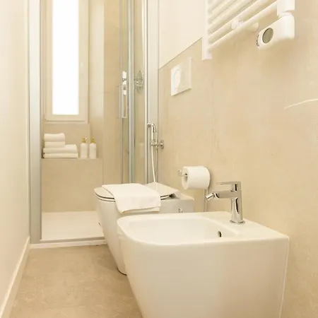Apartment Umbria Klimt - Near Fondazione Prada *