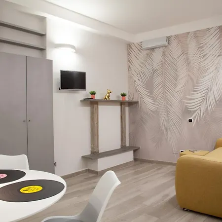 Apartament Rrrapido - Via Mercato 24 *