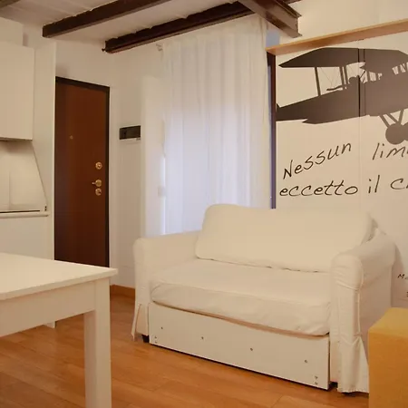 Rrrapido In Brera - Via Mercato ميلان