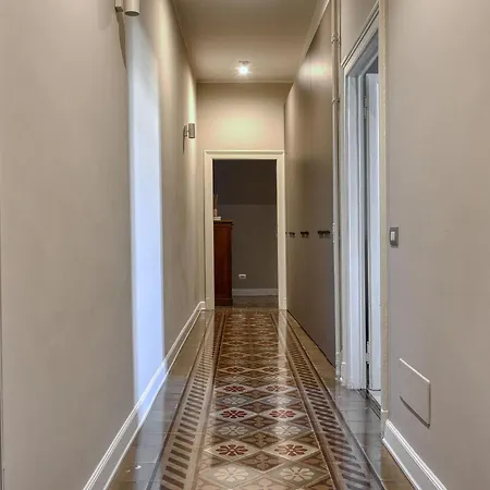 Apartment Navigli, 90 Square Meters, Free Parking Ripa Ticinese *