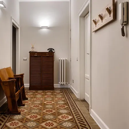 Navigli, 90 Square Meters, Free Parking Ripa Ticinese Apartment Milan
