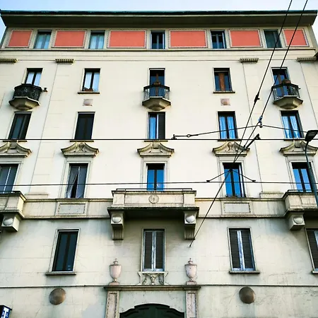 Navigli, 90 Square Meters, Free Parking Ripa Ticinese Apartment Milan