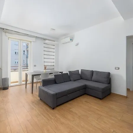 Apartamento Wonderful Near Center,wifi,comfort,parking *