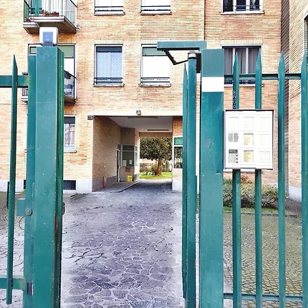 Bright And Panoramic Near Navigli, Milan