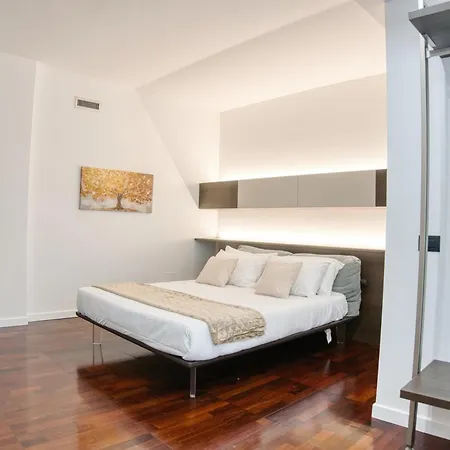 Duomo Lux - Elite In The Heart Of شقة