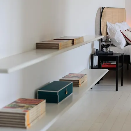 Di Design Con Vista Su Via Tortona 밀라노