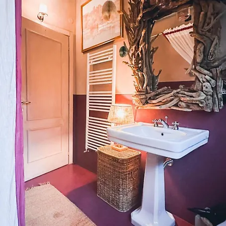 Con Giardino Privato E Sauna Διαμέρισμα *