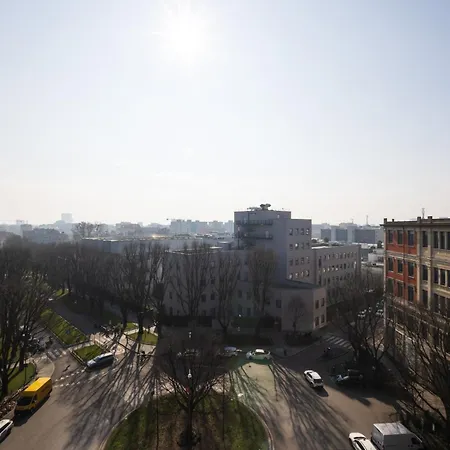 Di Design Con Vista Su Via Tortona *