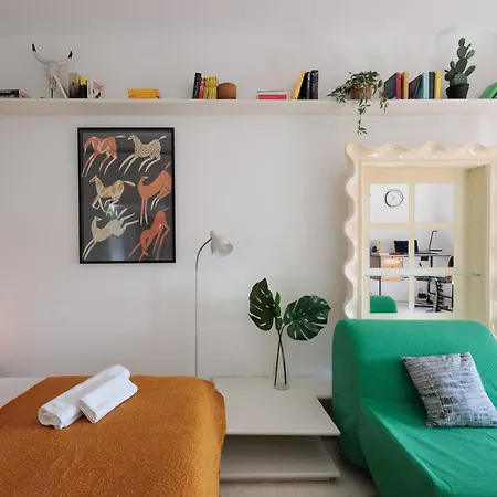 Di Design Con Vista Su Via Tortona 아파트 밀라노