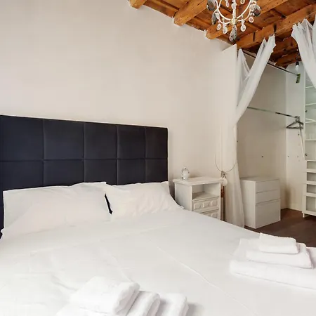 Brera - Castello - Ampio Bilocale Centro Apartman *