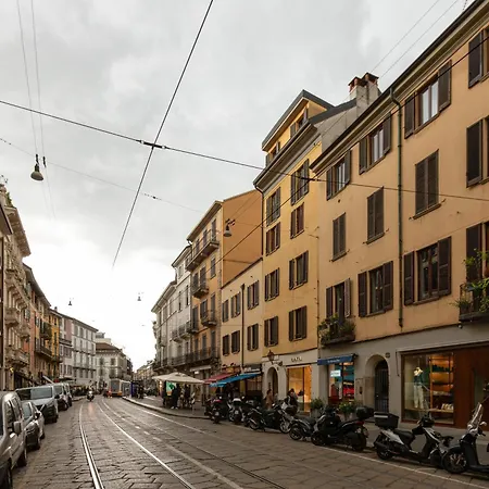 Brera - Castello - Ampio Bilocale Centro * Milánó