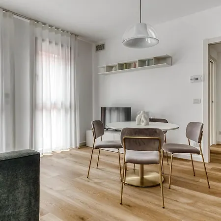 Limehome Park Towers