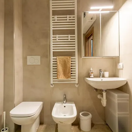 La Casa Di Teo - Navigli * Milánó