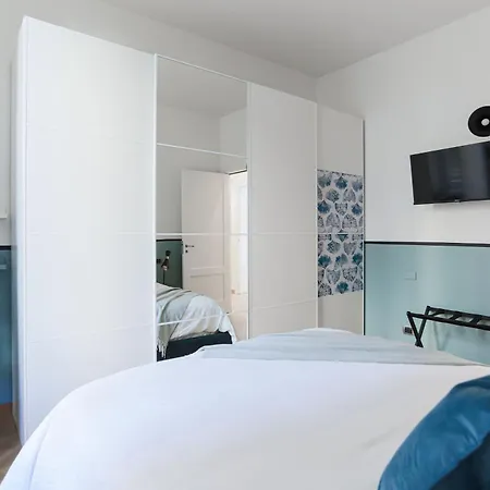 The Rent - Spacious Three-bedroom In The Heart Of * 米兰
