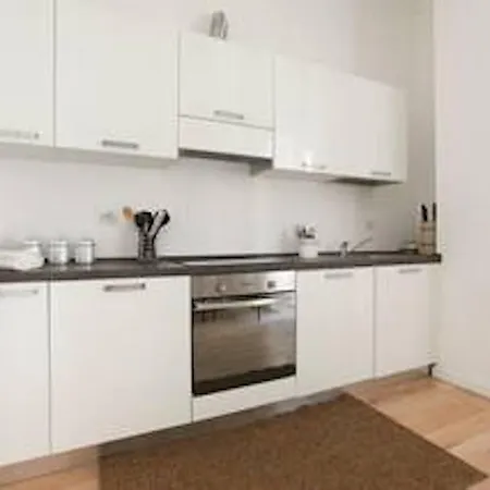 Apartment Hozyhome Isola District Milan