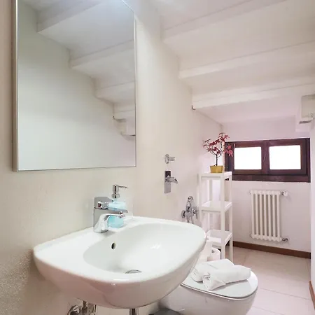 Primopiano - Napo Torriani C Apartmán *