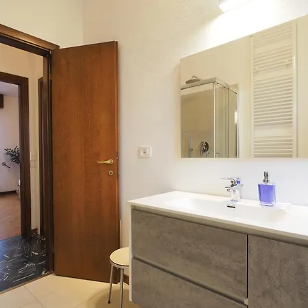 Primopiano - Napo Torriani C Apartmán *