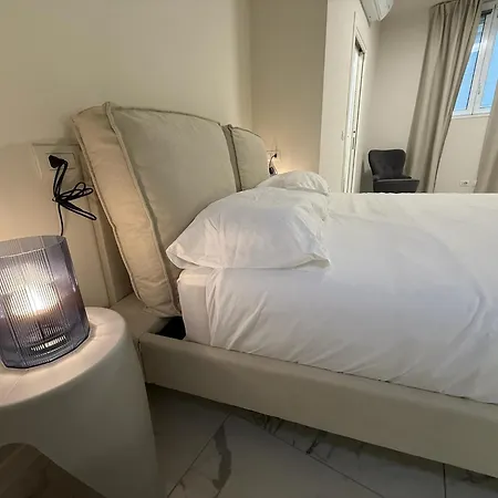 Lägenhet Attico Elegante Con 2 E 2 Bagni In Centro