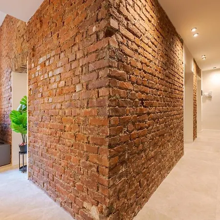 Brick * Milan