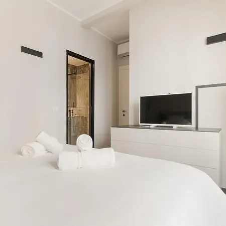 Lejlighed Conciliazione-cadorna - Ampio Trilocale Di Design Milano