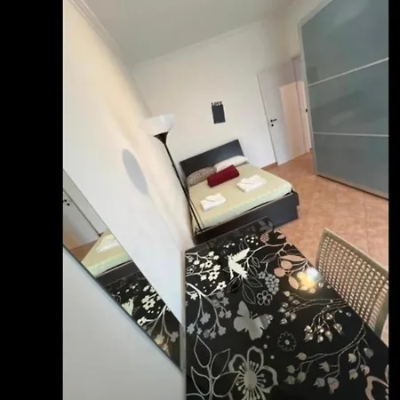 Apartament Navigli Iulm Mediolan