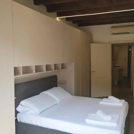Piacere In Corso * ميلان