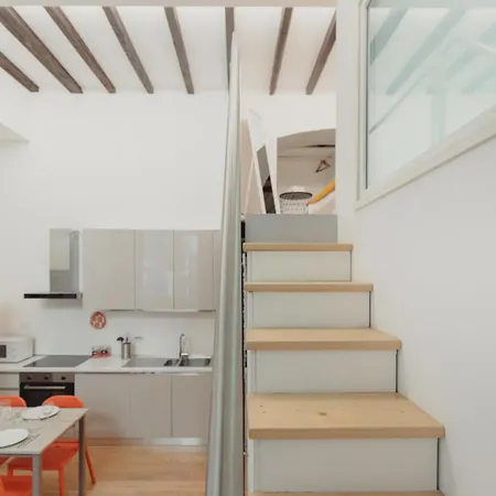 Gohost - Lovely Loft In The Heart Of Apartment Milan