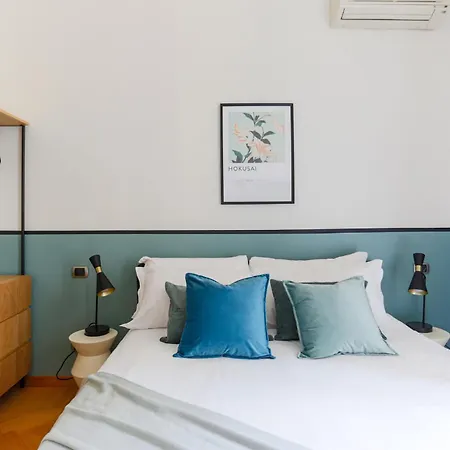 The Rent - Spacious Three-bedroom In The Heart Of 公寓 *