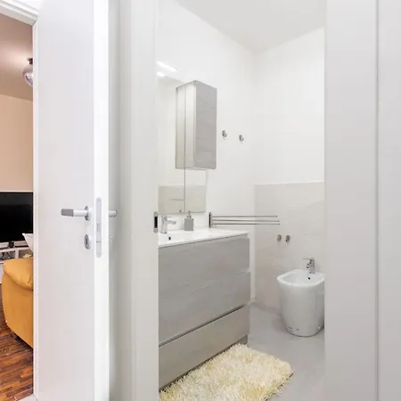 Apartament Russoli By Halldis Mediolan