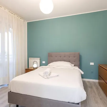 Apartament Russoli By Halldis Mediolan