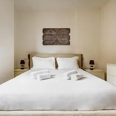 Brand New 1 Bedroom In Navigli Area 밀라노