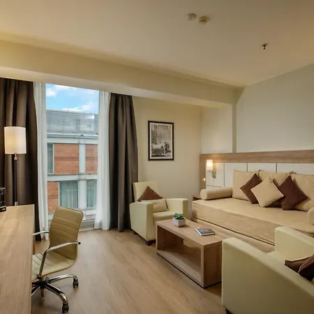 Doubletree By Hilton Hotel Milaan