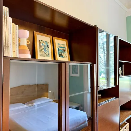 Lr Deluxe - San Babila Cozy * Milán