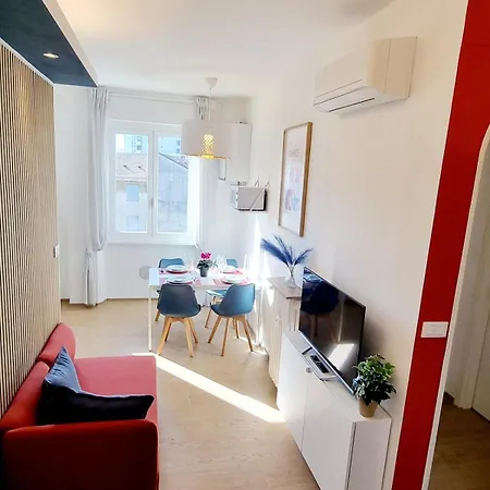 Bovisa Elegance And Comfort Near The Center Appartement Milaan