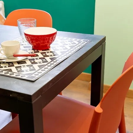 Bilocale Moderno Isola-garibaldi, 4 Posti, Wifi Veloce, Metro A 2 Minuti Μιλάνο