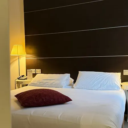 Ξενοδοχείο Townhouse 33 4*