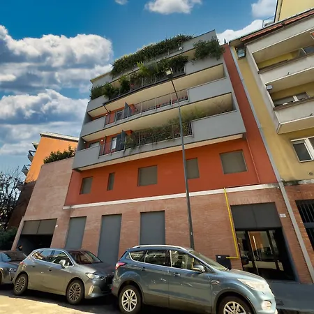 Ray 3 San Siro-fiera Apartmán *