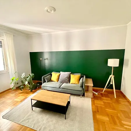 アパート Downtown Chic - Quiet Retreat With Free Wifi & Air Conditioning ミラノ