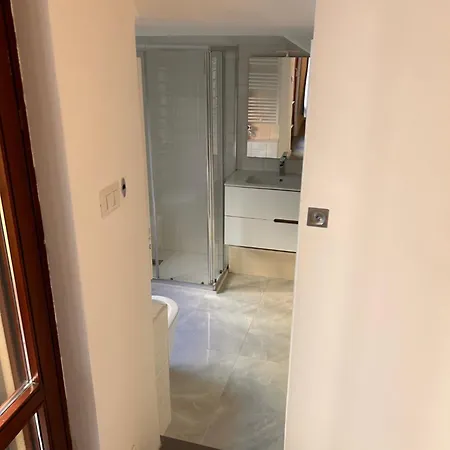 Πανσιόν F&g Downtown Citta Studi 3*